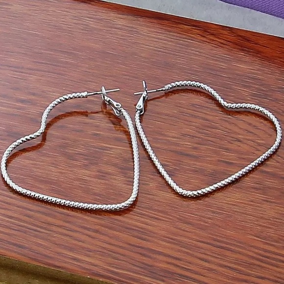 New Sterling Silver 925 Large Heart Hoop Earrings set - Picture 2 of 3